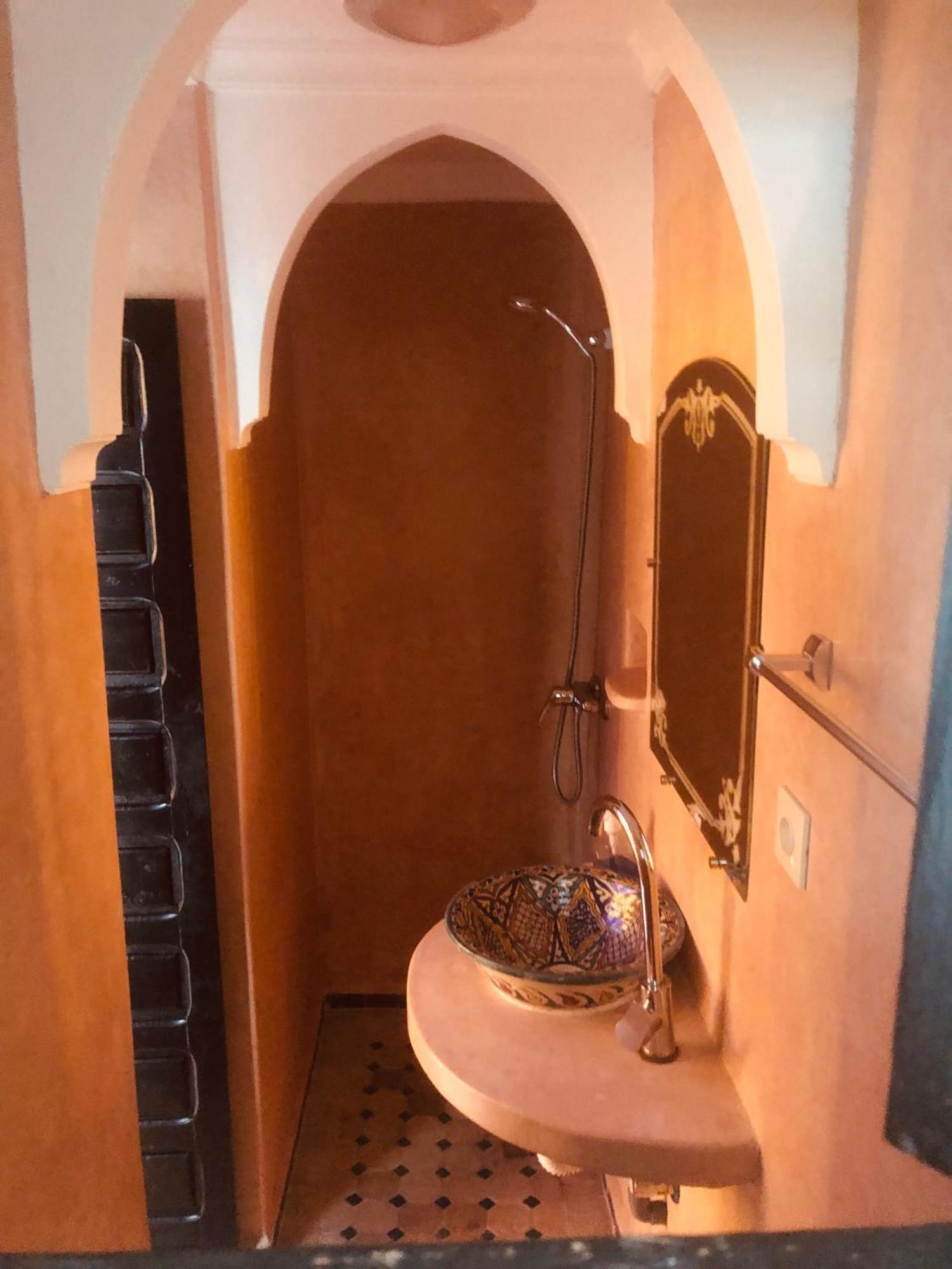 Quarya Assiyahia - Riad Camilia- Maison Entiere Avec Piscine Marakeş Dış mekan fotoğraf