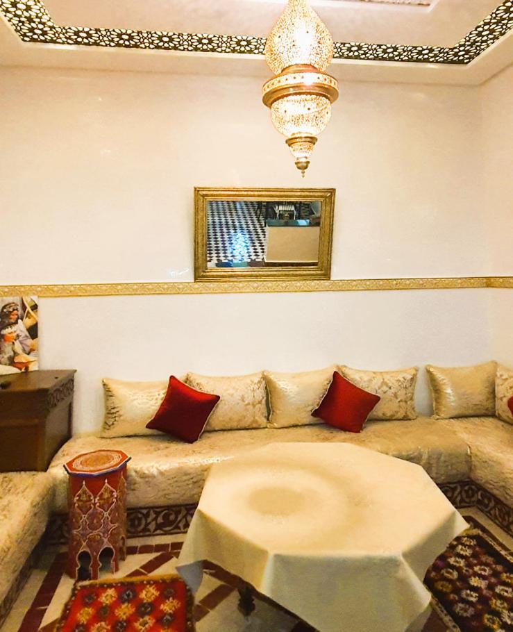 Quarya Assiyahia - Riad Camilia- Maison Entiere Avec Piscine Marakeş Dış mekan fotoğraf