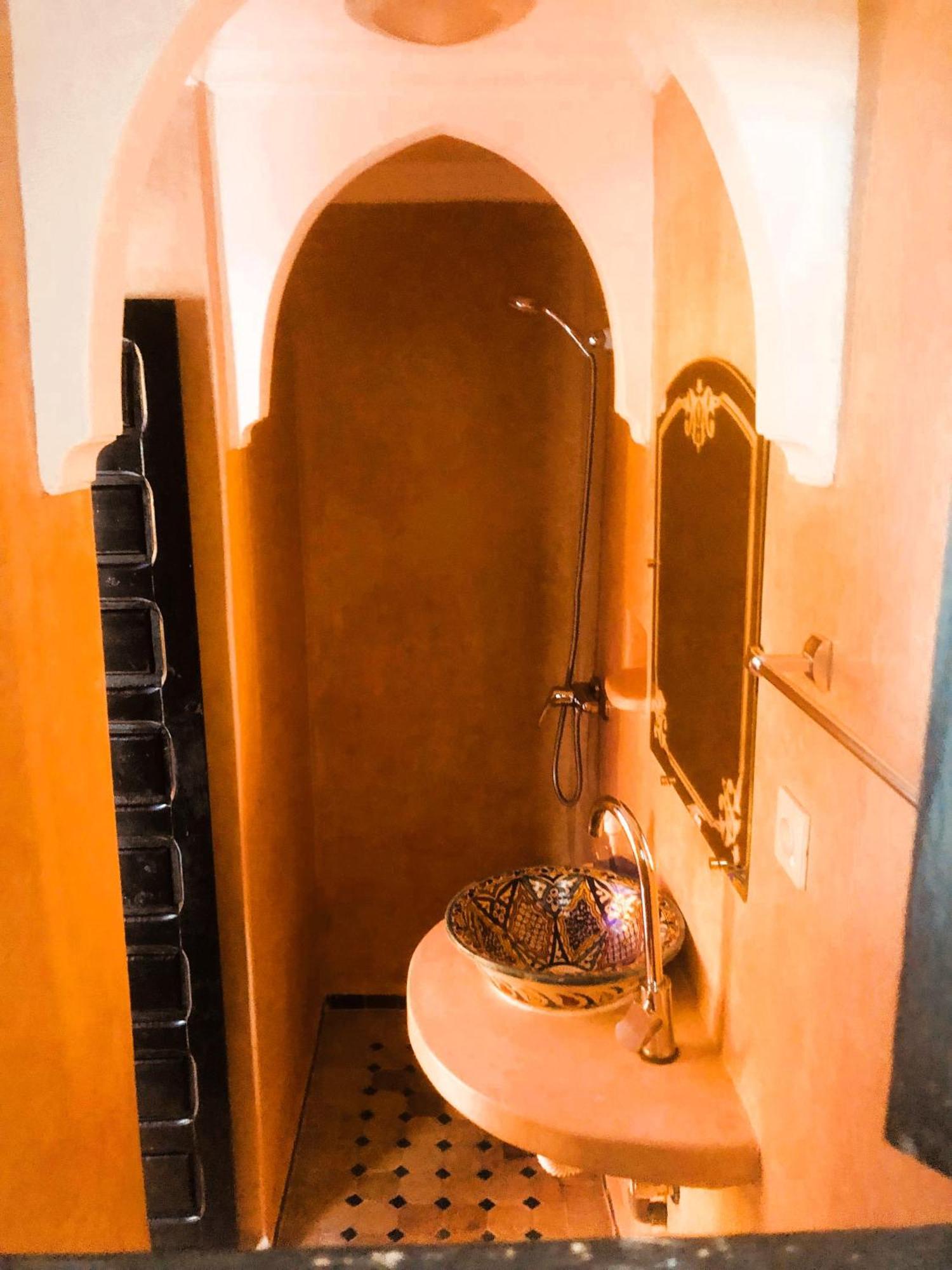 Quarya Assiyahia - Riad Camilia- Maison Entiere Avec Piscine Marakeş Dış mekan fotoğraf
