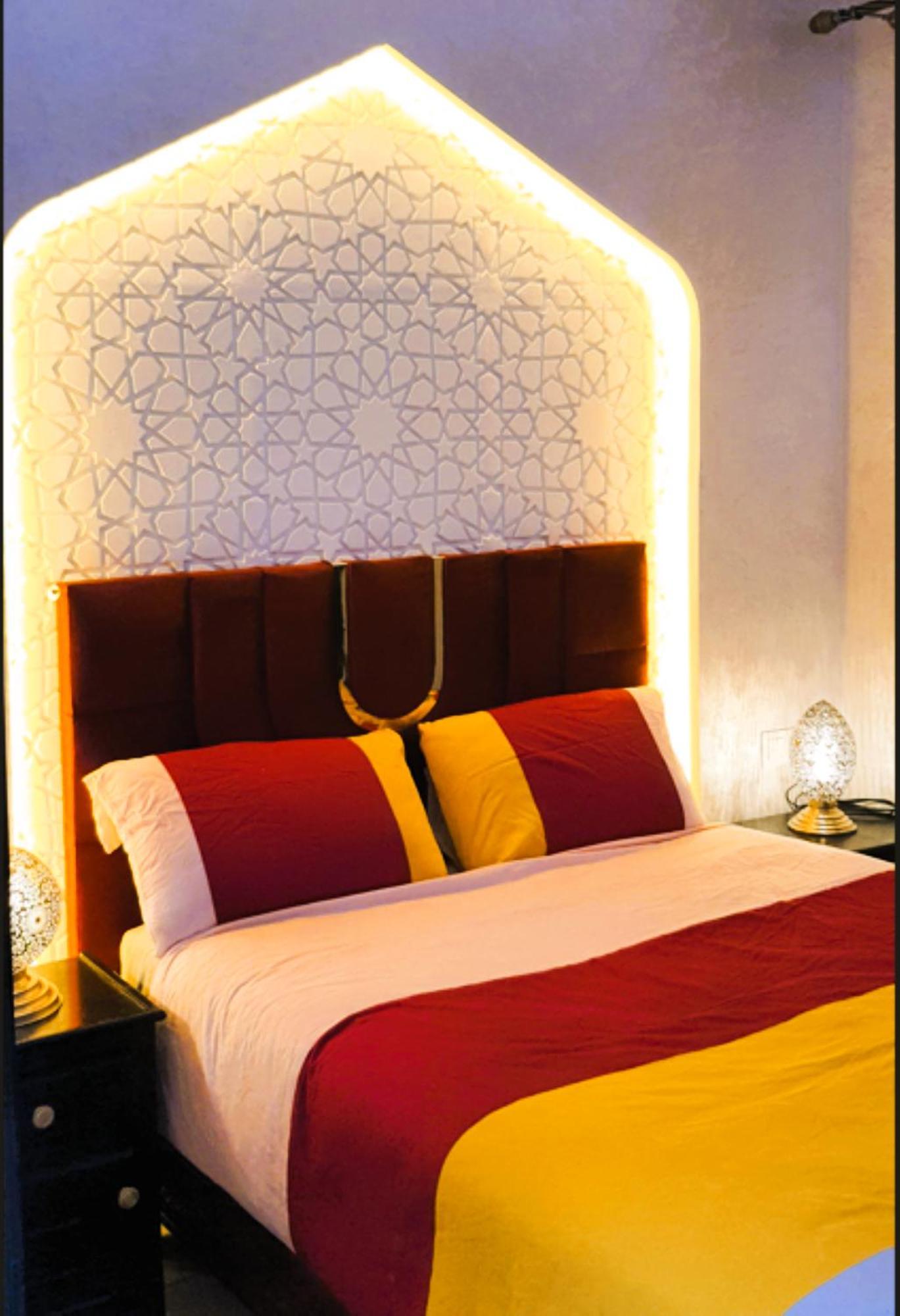 Quarya Assiyahia - Riad Camilia- Maison Entiere Avec Piscine Marakeş Dış mekan fotoğraf
